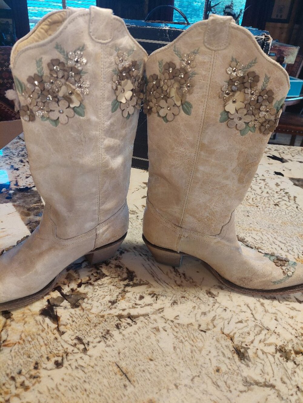 Corral Cream 3D leather Flower Boots Size 9.5 m - Picture 4 of 9
